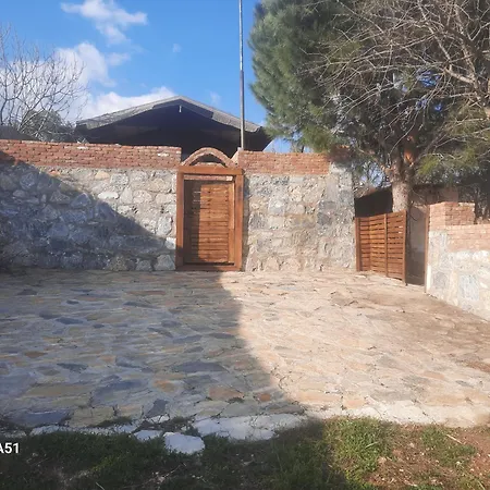 Kamp alanı Ali Dede Kamp Karavan *