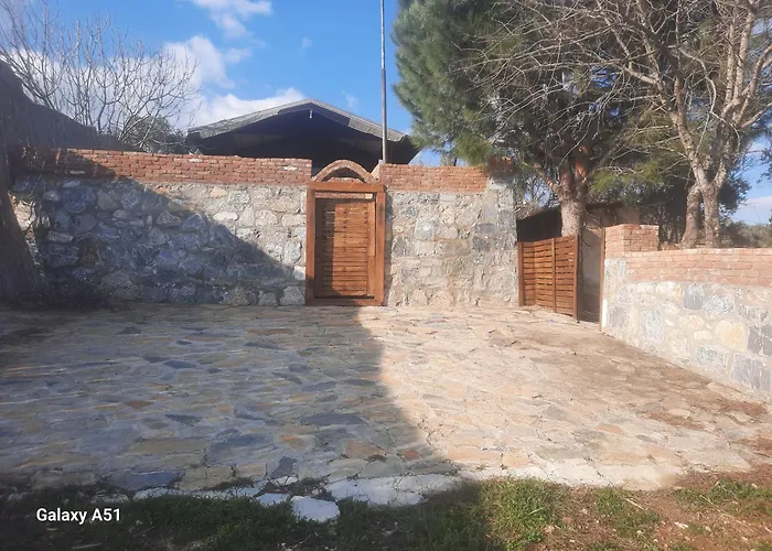 Camping Ali Dede Kamp Karavan *